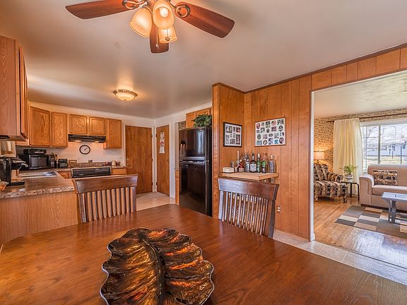 5th image of 4 Dogwood Ln