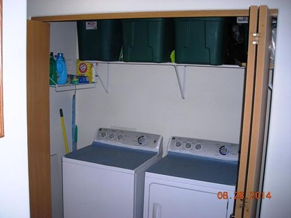 5th image of 330 Brookside Dr