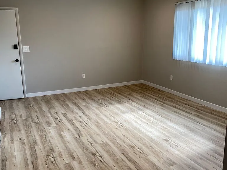 8886-8888 N Lowell Blvd (DUPLEX) — Photo 3