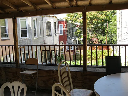 Rented by Franco Global Realty | media 6