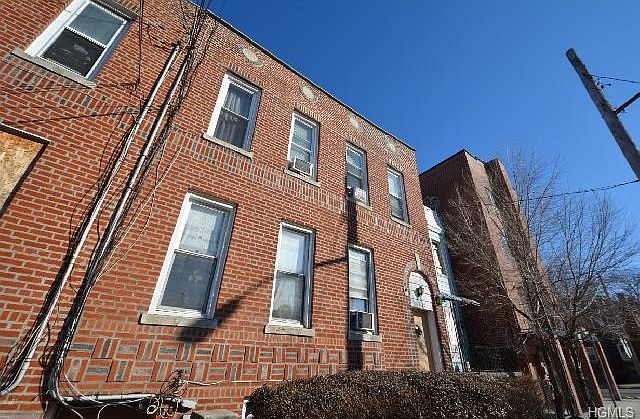 2nd image of 1558 Parker St