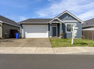 1401 N Broadway St, Estacada, OR