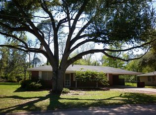 2234 Robin Rd, Alexandria, LA 71301