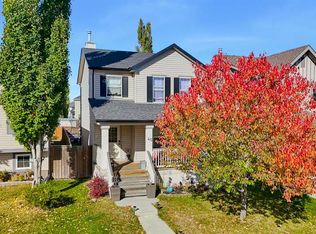 45 Copperfield Heath SE, Calgary, AB T2Z 4V2