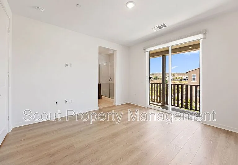 39529 Tannat Dr — Photo 16