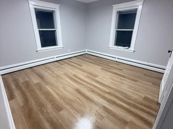 6 Middle St #2, West Warwick, RI 02893
