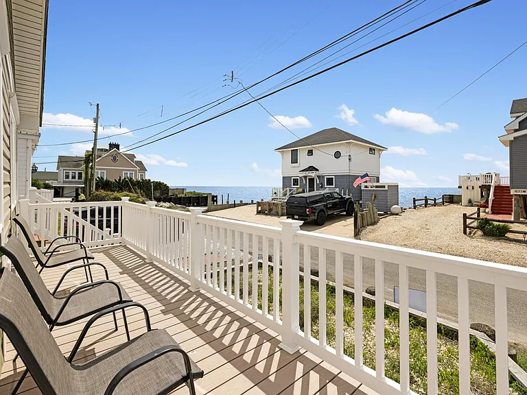70 Beach Ave #0 — Photo 14