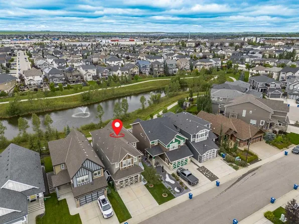 225 E Kingsmere Cv SE, Airdrie, AB T4A 0S1
