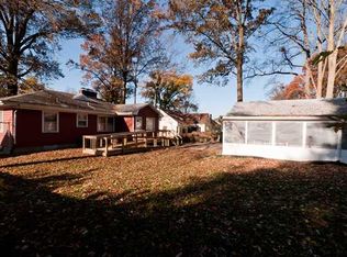 825 Palatka Rd, Louisville, KY 40214