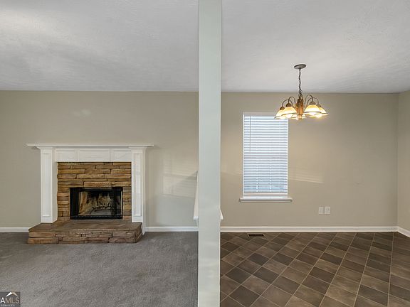 5th image of 564 Rustin Dr