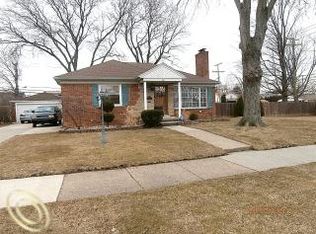 9399 Park Ave, Allen Park, MI 48101