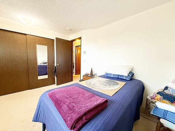 2nd image of 4146 Arden Ave