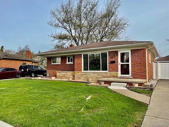 2nd image of 7063 Rosemary St