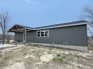 7640 Lake Pleasant Rd S, Osseo, MI 49266