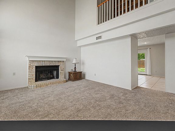 3rd image of 405 N Evanston Ave