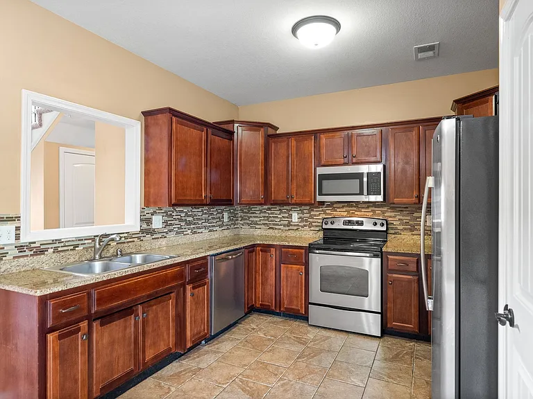 3706 Tradewinds Ter — Photo 14