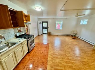 (Undisclosed Address), College Point, NY 11356