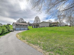 266 Max Jett Rd, Johnson City, TN 37601