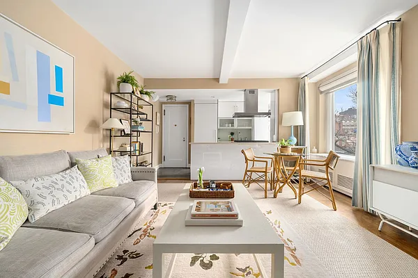 Sold by Compass | media 5