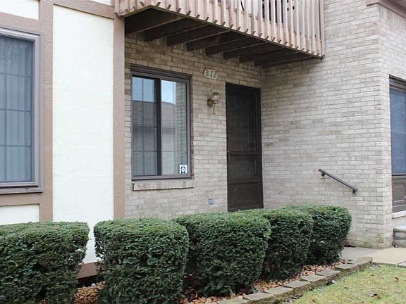 2nd image of 812 Country Club Dr