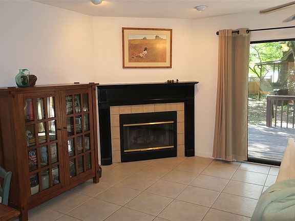 4th image of 4422 Stratfordshire Ct
