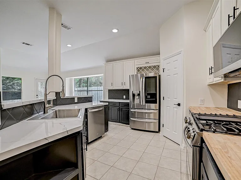 70 Camber Pine Pl — Photo 5