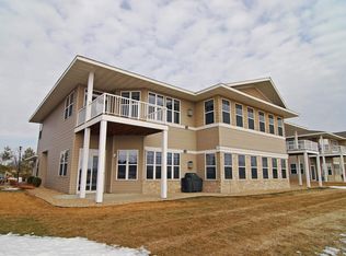 1159 Gallery Ln, Chaska, MN 55318