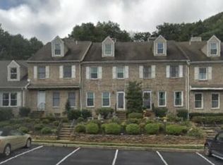 1266 Country Club Dr, Springfield, PA 19064