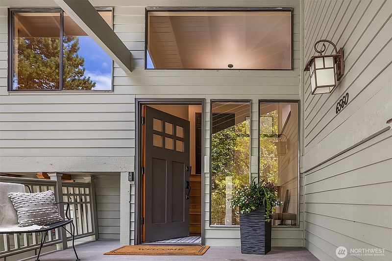 3rd image of 6560 81st Avenue SE