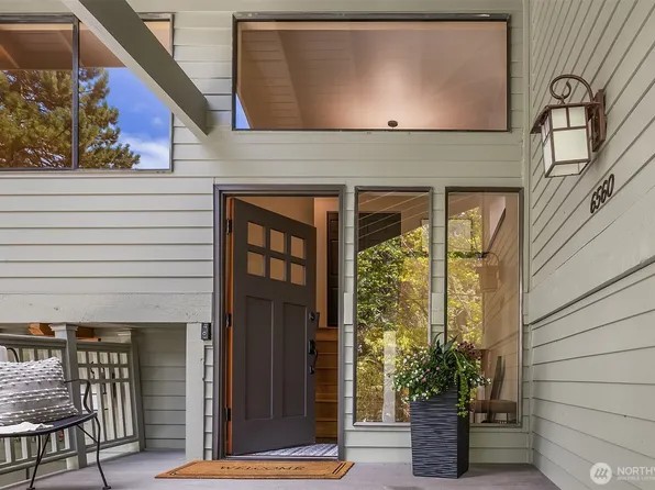 6560 81st Avenue SE, Mercer Island, WA 98040