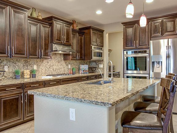 4th image of 4284 N 181st Dr