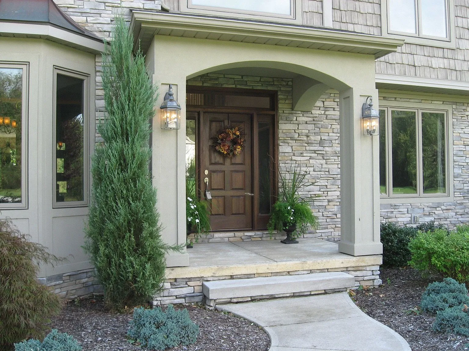 1250 Hunting Hollow Dr photo 1