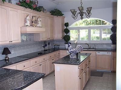 3rd image of 10212 Whitetail Dr