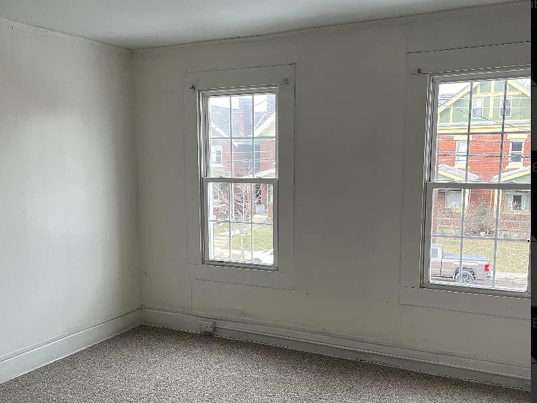 1337 E Long St — Photo 17