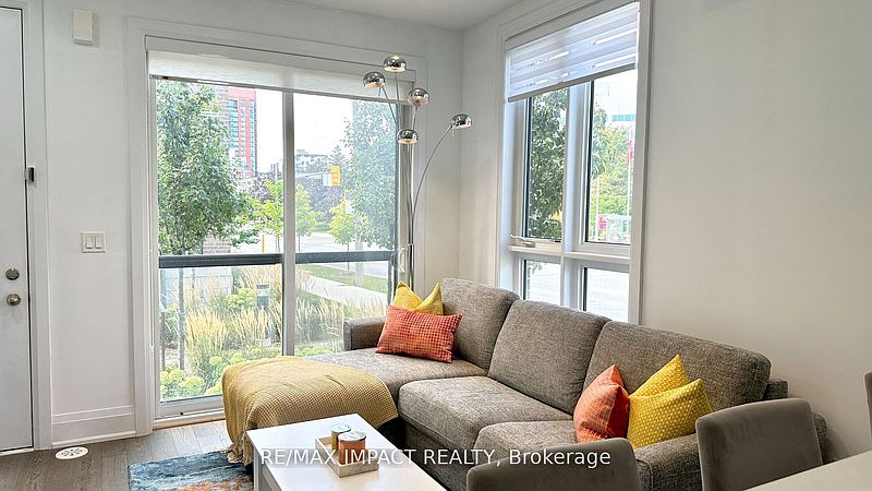 North York Townhouse for rent - 2 Bedrooms — photo 5