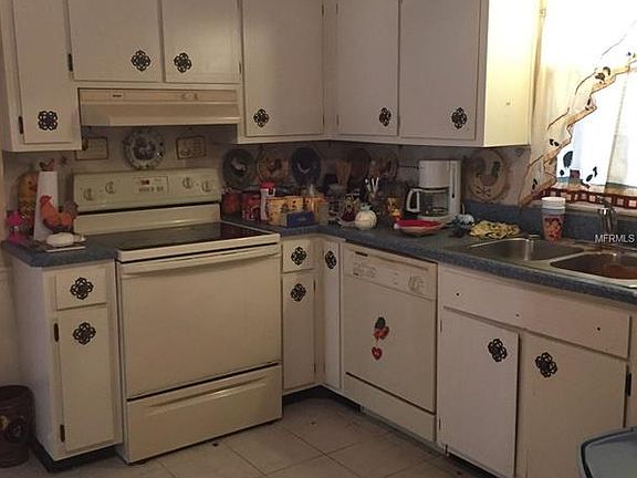 4th image of 3212 Curtis Dr