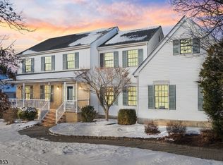 33 Matrick Ct, Hillsborough, NJ 08844