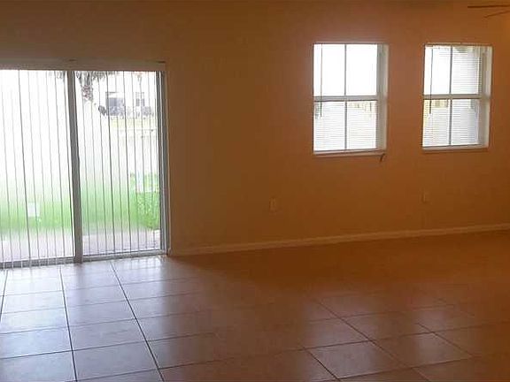 3rd image of 8850 NW 97th Ave APT 106