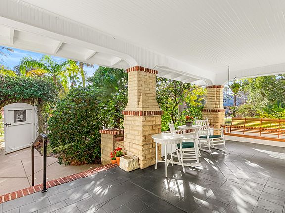 4th image of 2 Tremerton Pl