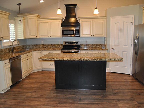 5th image of 3685 E Autumnwood Dr