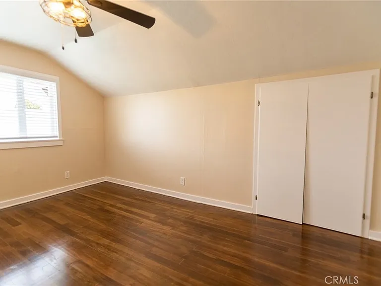 394 S Shaffer St — Photo 31