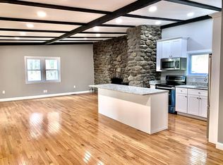 43 Mashapaug Rd, Sturbridge, MA 01566