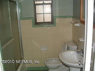 3rd image of 1015 16th Ave N