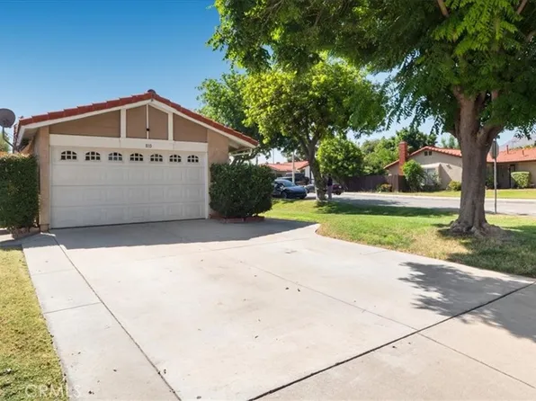 810 Santa Fe Ln, Colton, CA 92324