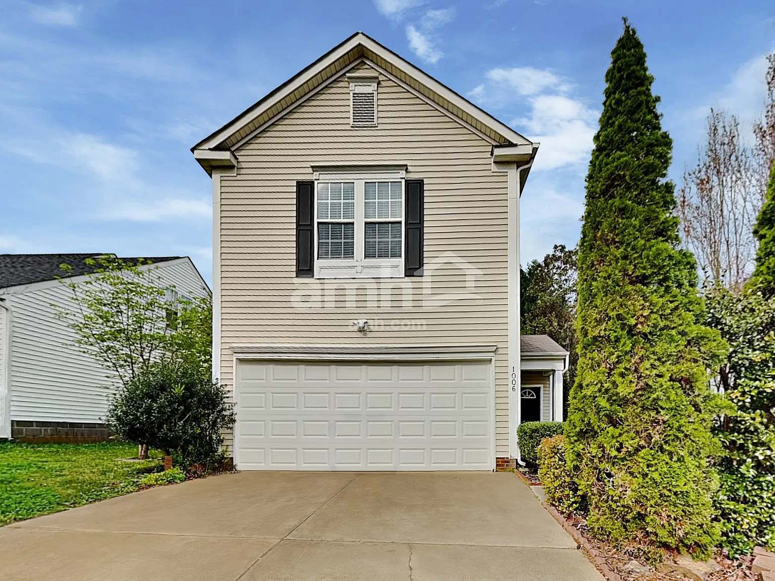 3 bed, 2.5 bath, 1537 sqft, $1,970 — Photo 1