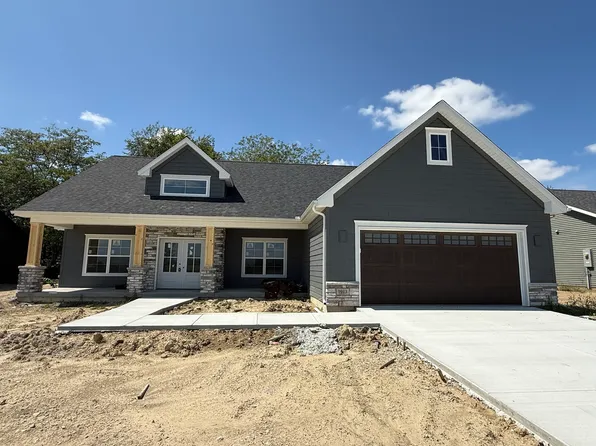 1913 S Stone Creek Blvd, Urbana, IL 61802