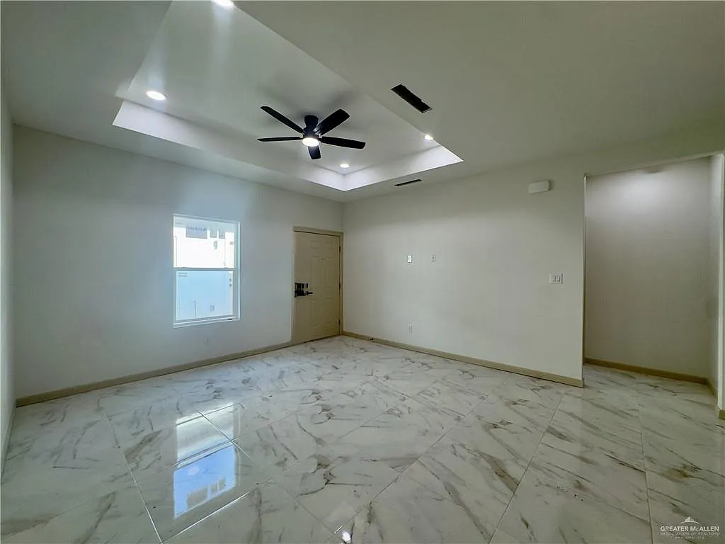 3 bed, 2.0 bath, 1150 sqft, $1,350 — Photo 4