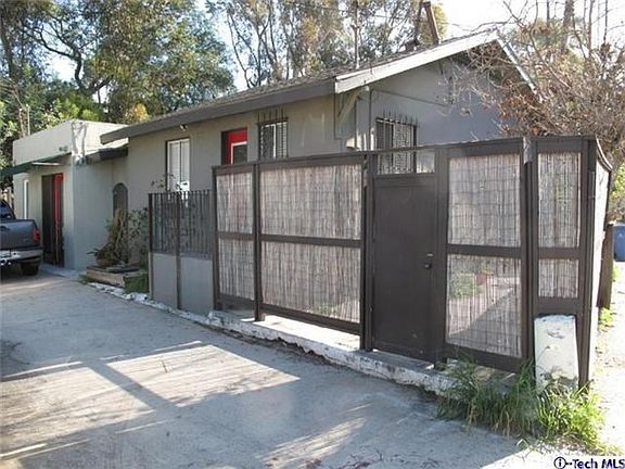 2nd image of 2715 Fruitdale St