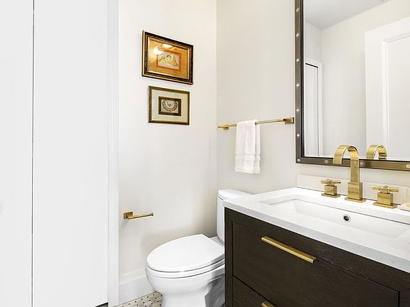 5th image of 10 West St APT 28A