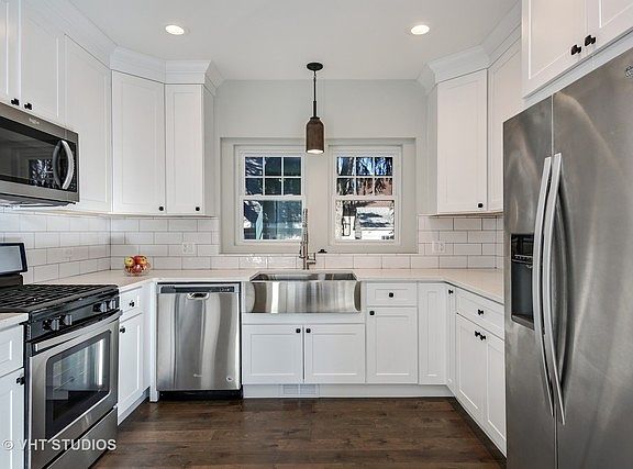 4th image of 617 N Kenilworth Ave